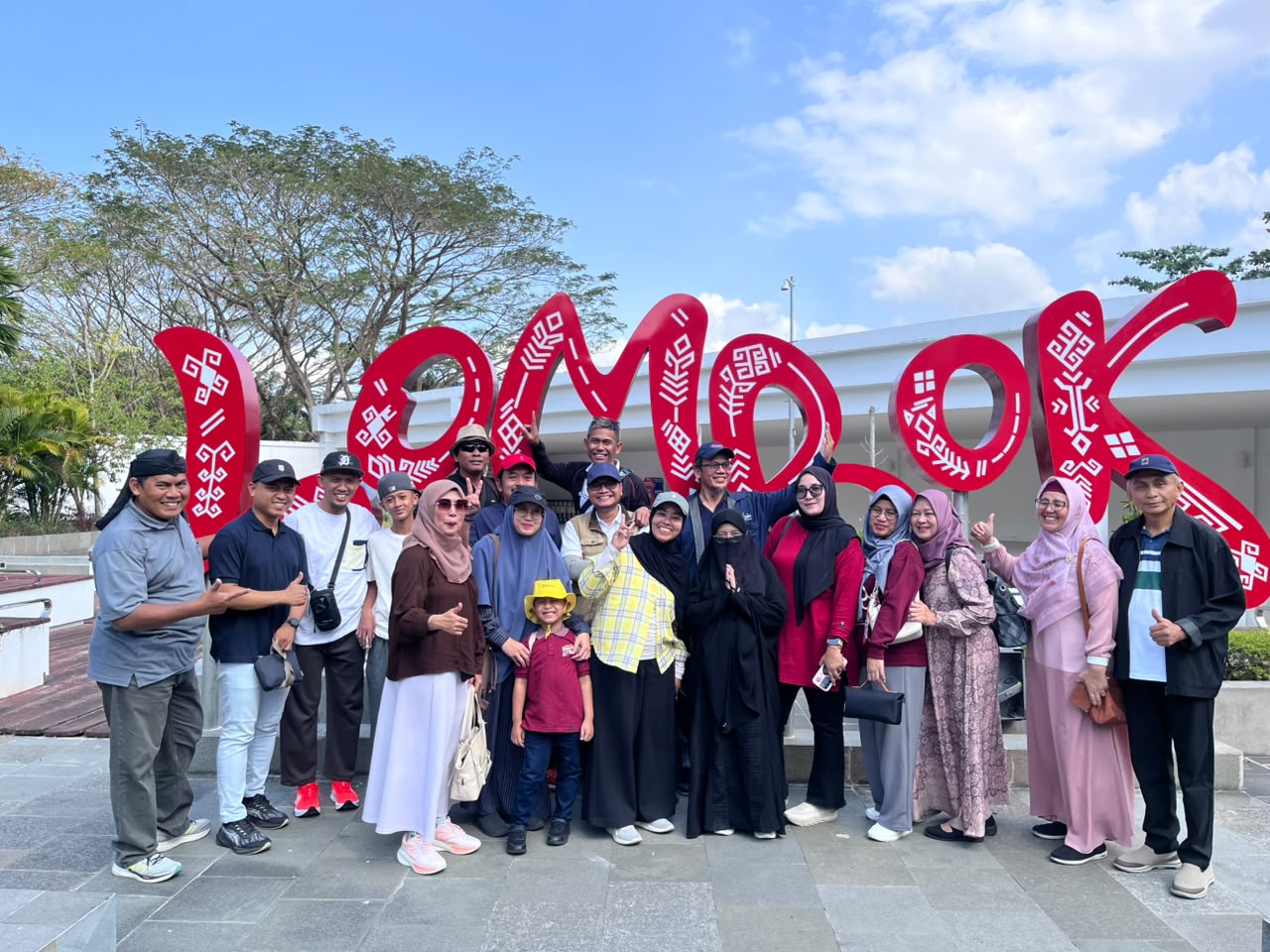 Apresiasi 25 Tahun Pengabdian, TMMIN Gelar Wisata Penghargaan Masa Kerja ke Lombok